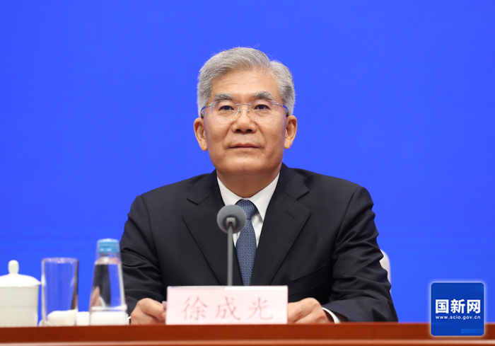 交通运输部：“十五五”期间加快新能源重卡规模化应用，建设零碳公路、水路运输通道